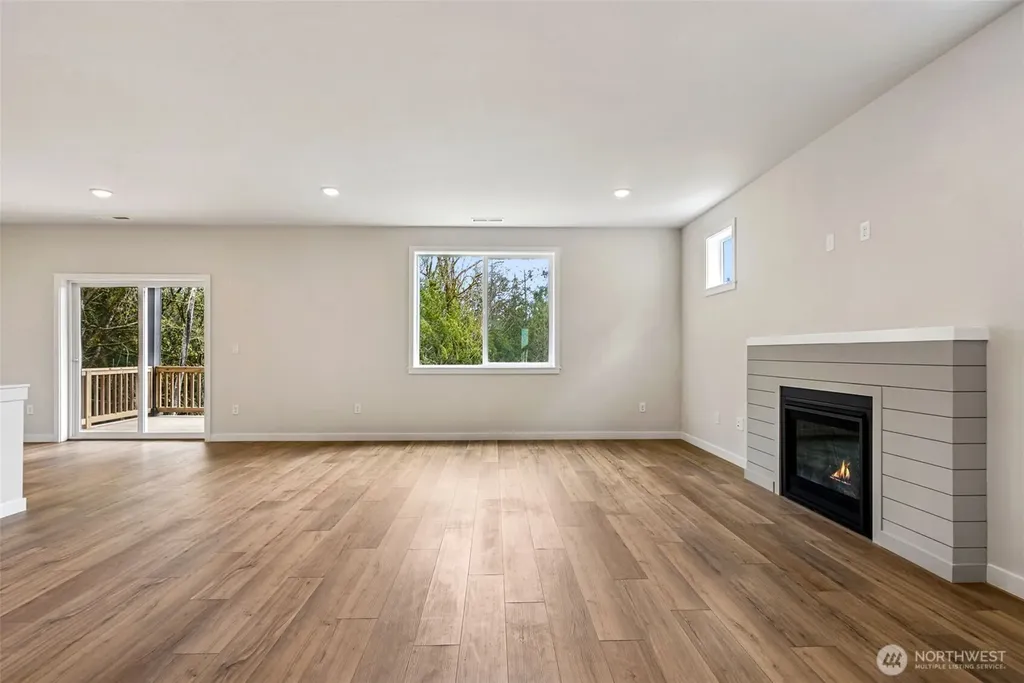 2043 NE Norseman Way Poulsbo WA 98370