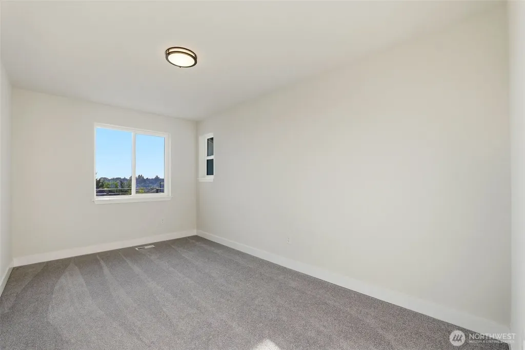 3058 44th Avenue NE Tacoma WA 98422