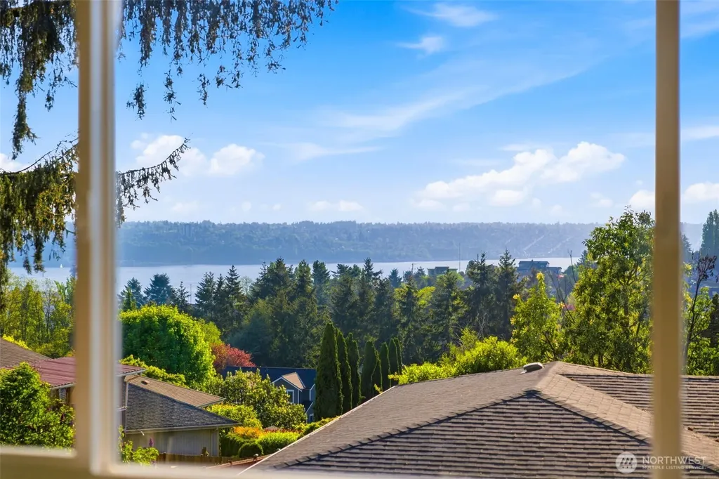 3058 44th Avenue NE Tacoma WA 98422
