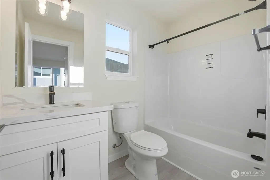 3058 44th Avenue NE Tacoma WA 98422