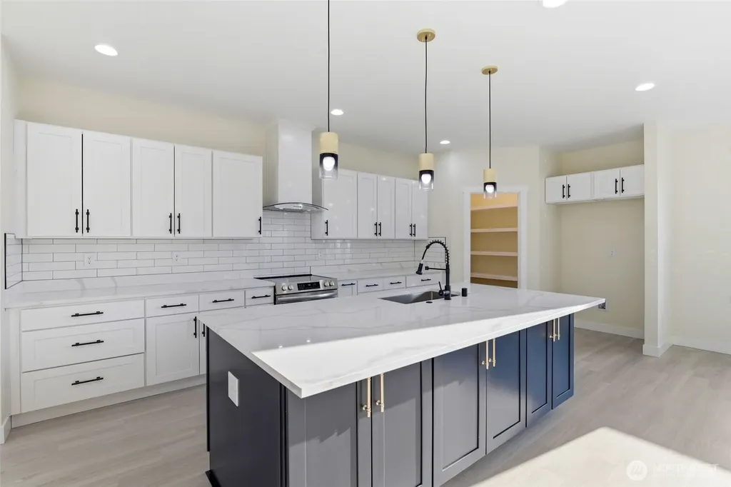 3058 44th Avenue NE Tacoma WA 98422