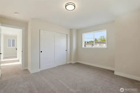 3058 44th Avenue NE Tacoma WA 98422