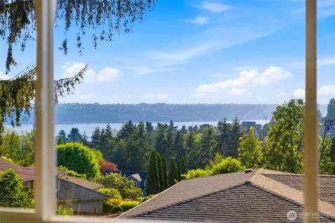 3058 44th Avenue NE Tacoma WA 98422