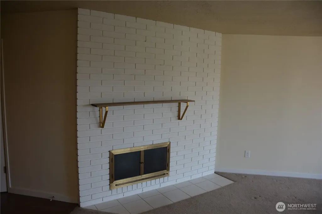 1070 5th Avenue S Edmonds WA 98020