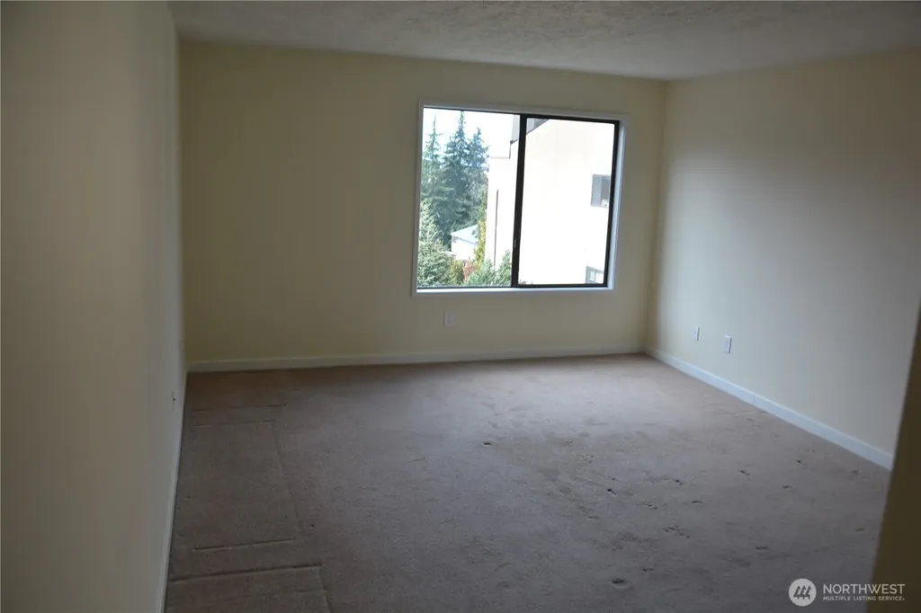 1070 5th Avenue S Edmonds WA 98020