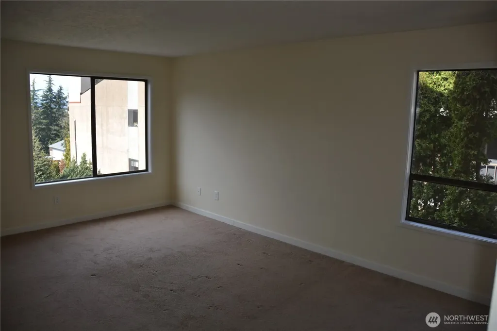 1070 5th Avenue S Edmonds WA 98020