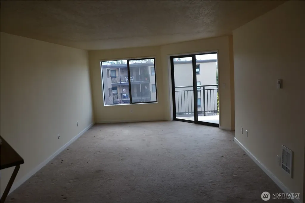 1070 5th Avenue S Edmonds WA 98020