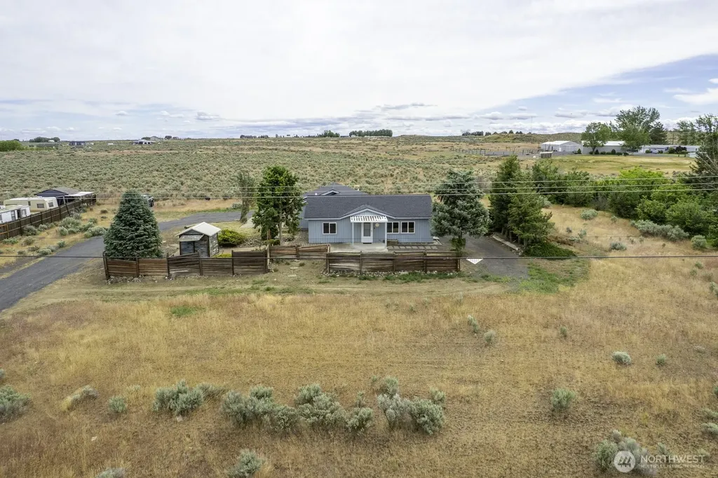 11397 Dodson Road NW Ephrata WA 98823