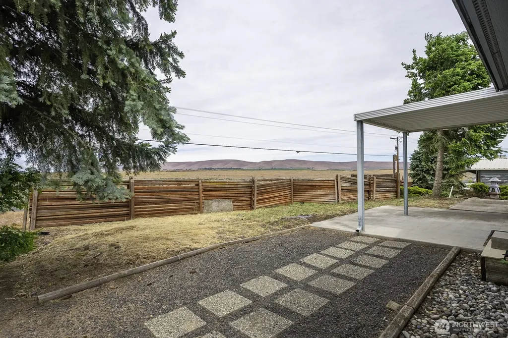 11397 Dodson Road NW Ephrata WA 98823