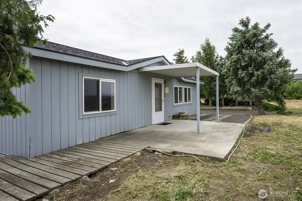 11397 Dodson Road NW Ephrata WA 98823
