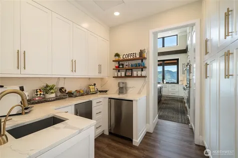 149 Reserve Lane Manson WA 98831