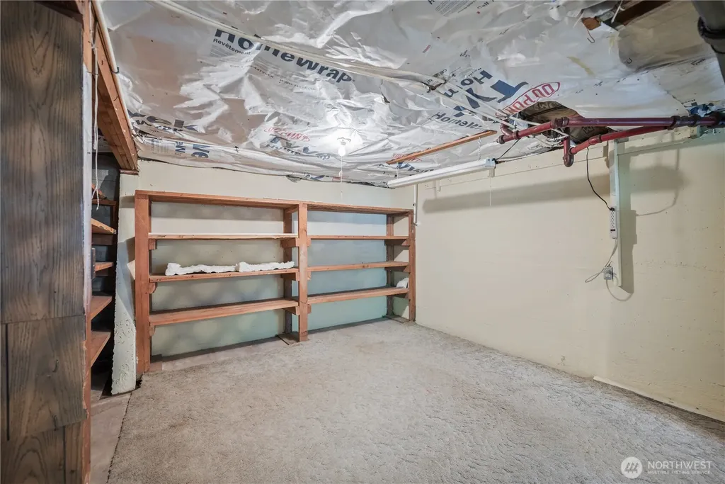 208 NE Kirby Castle Rock WA 98611