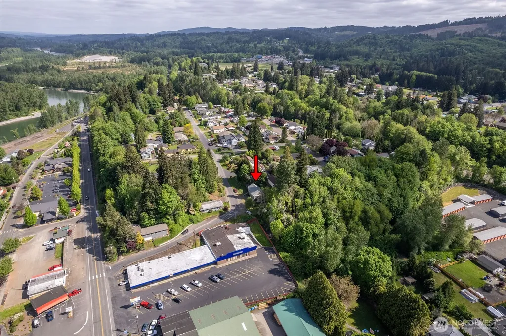 208 NE Kirby Castle Rock WA 98611