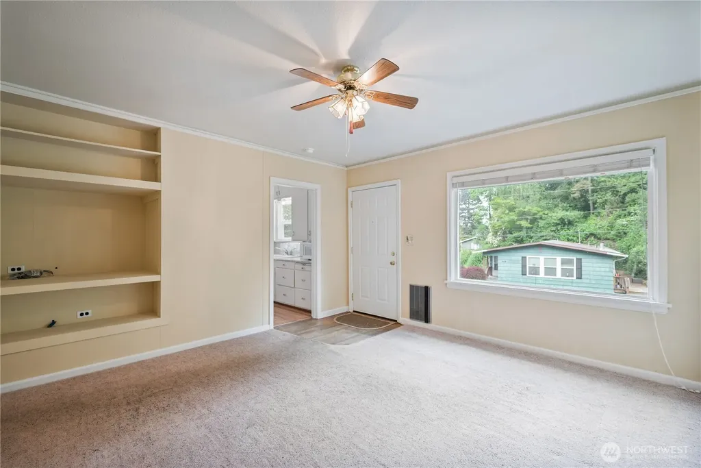208 NE Kirby Castle Rock WA 98611