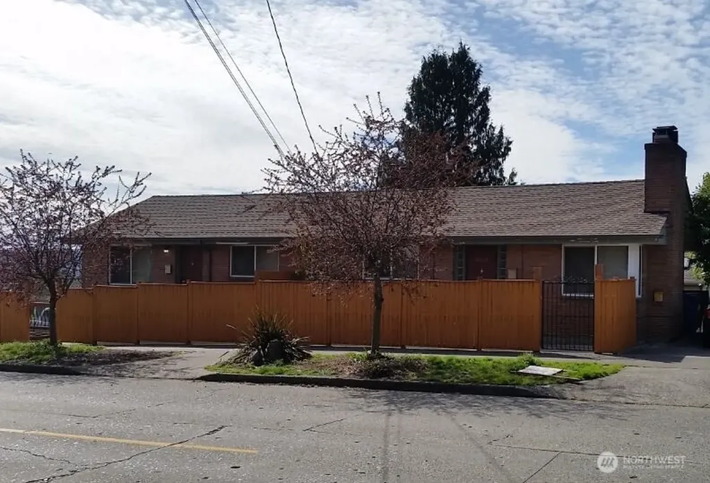 4903 3rd Avenue NW Seattle WA 98107
