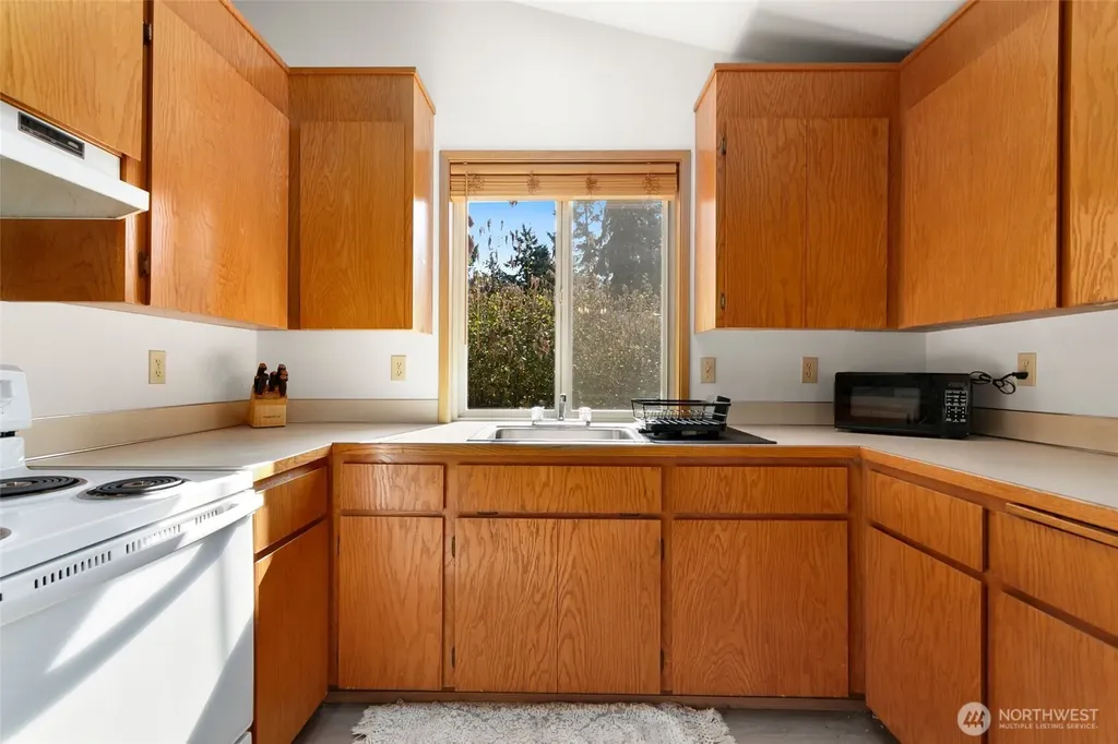 22341 Glenview Court SE Yelm WA 98597