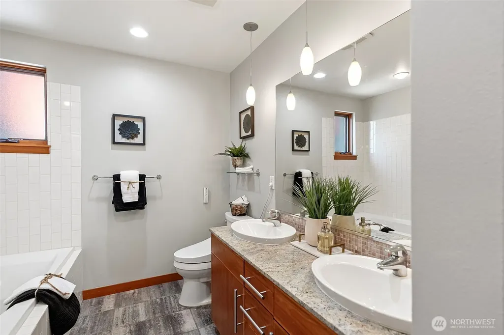 609 Fawcett Avenue Tacoma WA 98402
