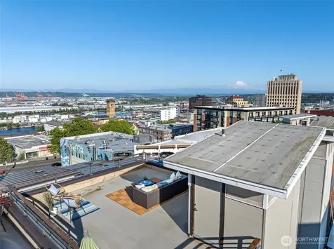 609 Fawcett Avenue Tacoma WA 98402
