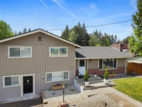 11410 94th Avenue E Puyallup WA 98373