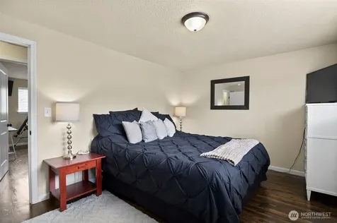 11410 94th Avenue E Puyallup WA 98373