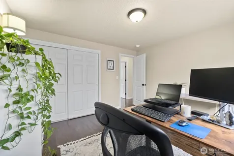 11410 94th Avenue E Puyallup WA 98373