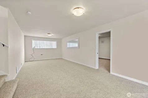 11410 94th Avenue E Puyallup WA 98373