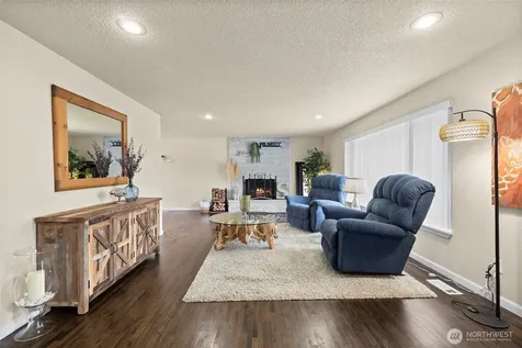 11410 94th Avenue E Puyallup WA 98373