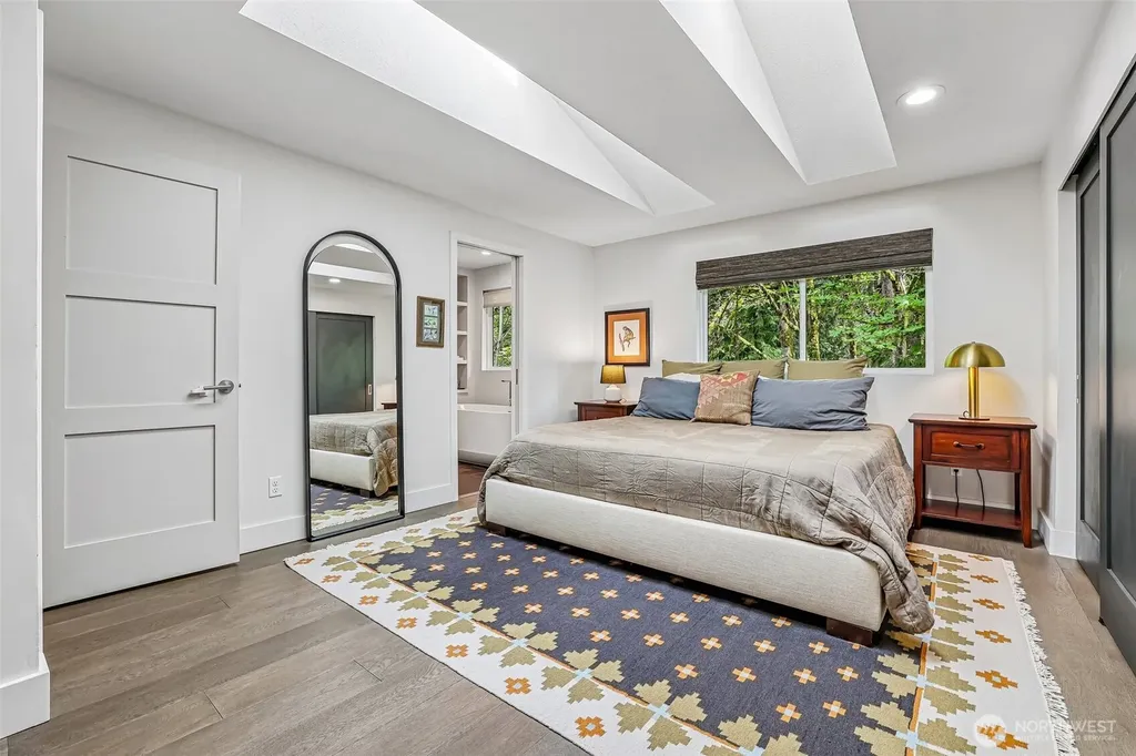 12022 210th Place SE Issaquah WA 98027