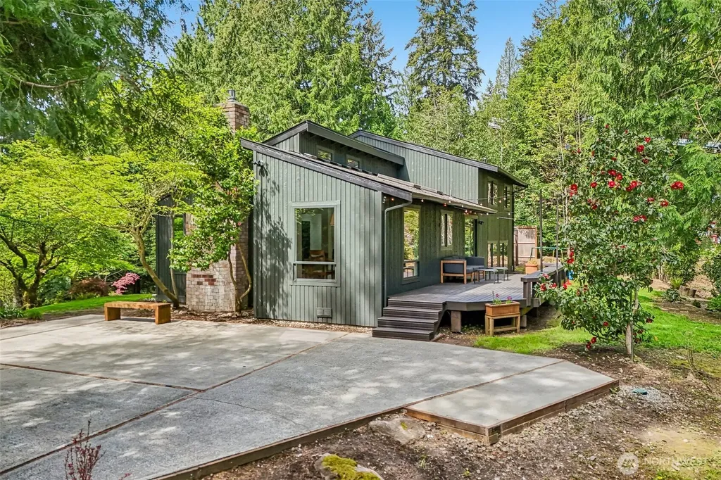 12022 210th Place SE Issaquah WA 98027