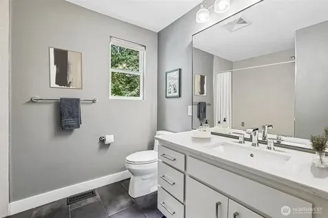 12022 210th Place SE Issaquah WA 98027