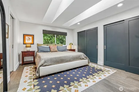 12022 210th Place SE Issaquah WA 98027