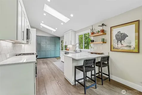 12022 210th Place SE Issaquah WA 98027