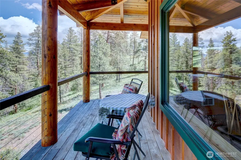 21 Timber Creek Lane Winthrop WA 98862