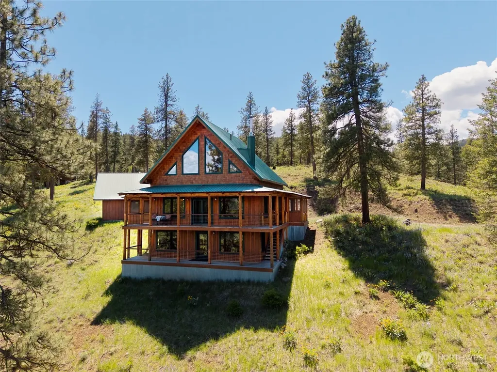 21 Timber Creek Lane Winthrop WA 98862