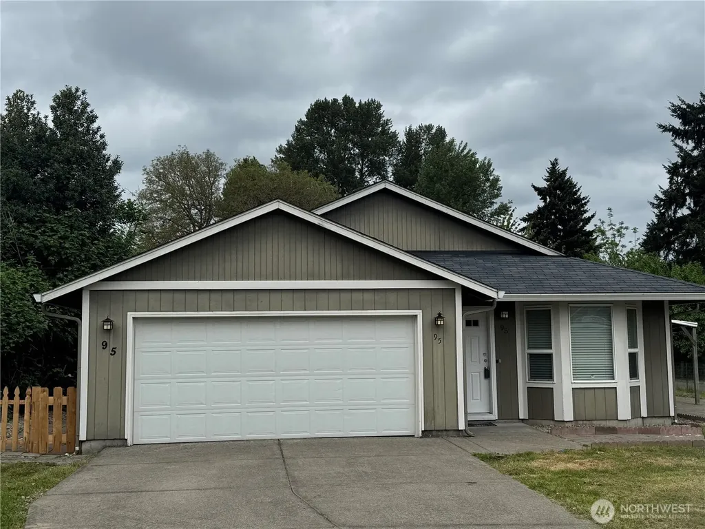 95 Barnes Street Kelso WA 98626