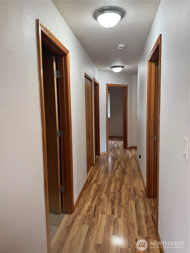95 Barnes Street Kelso WA 98626