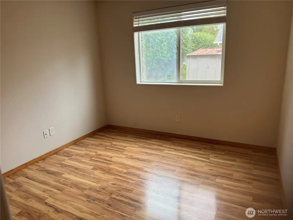 95 Barnes Street Kelso WA 98626