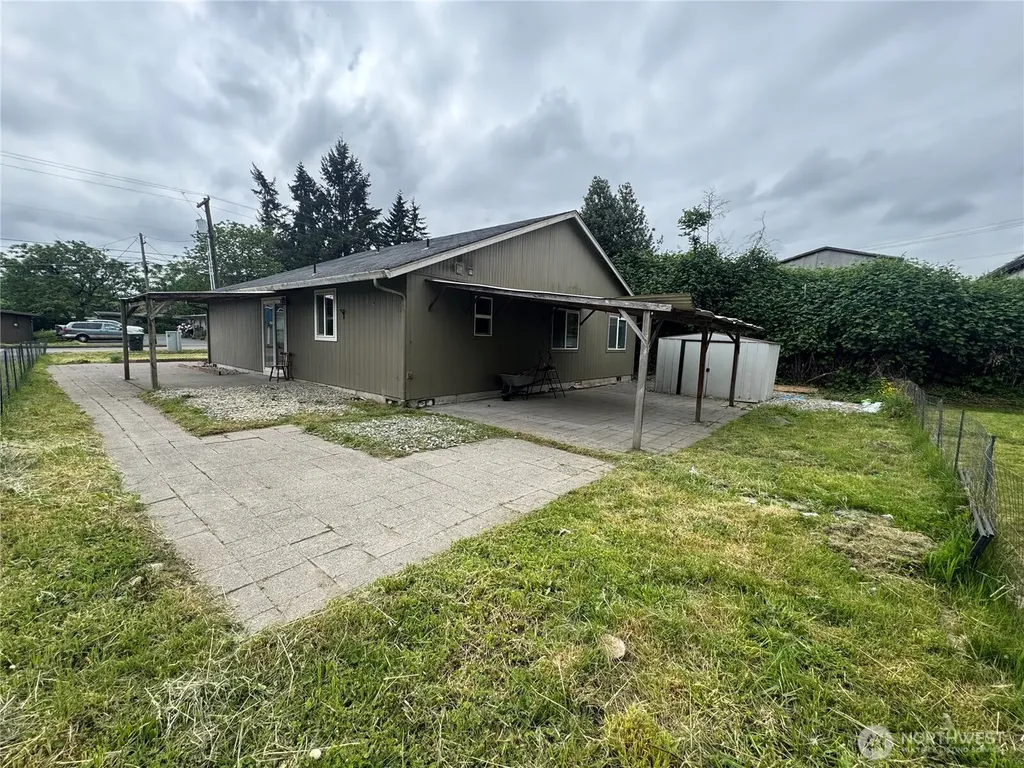 95 Barnes Street Kelso WA 98626