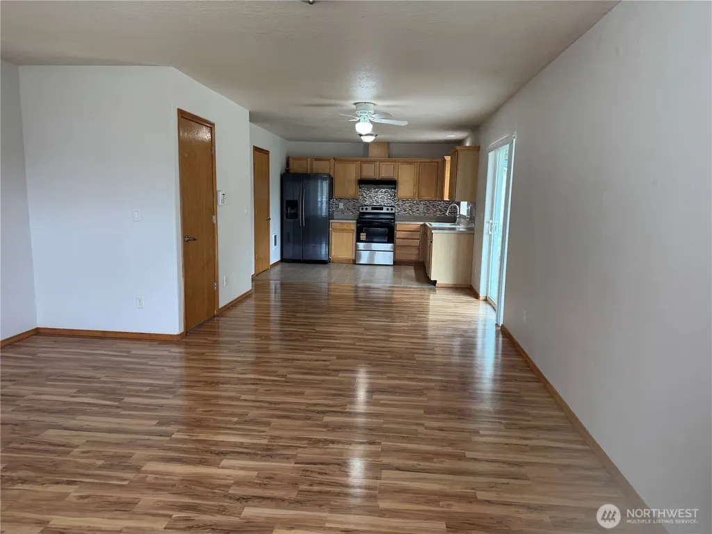 95 Barnes Street Kelso WA 98626