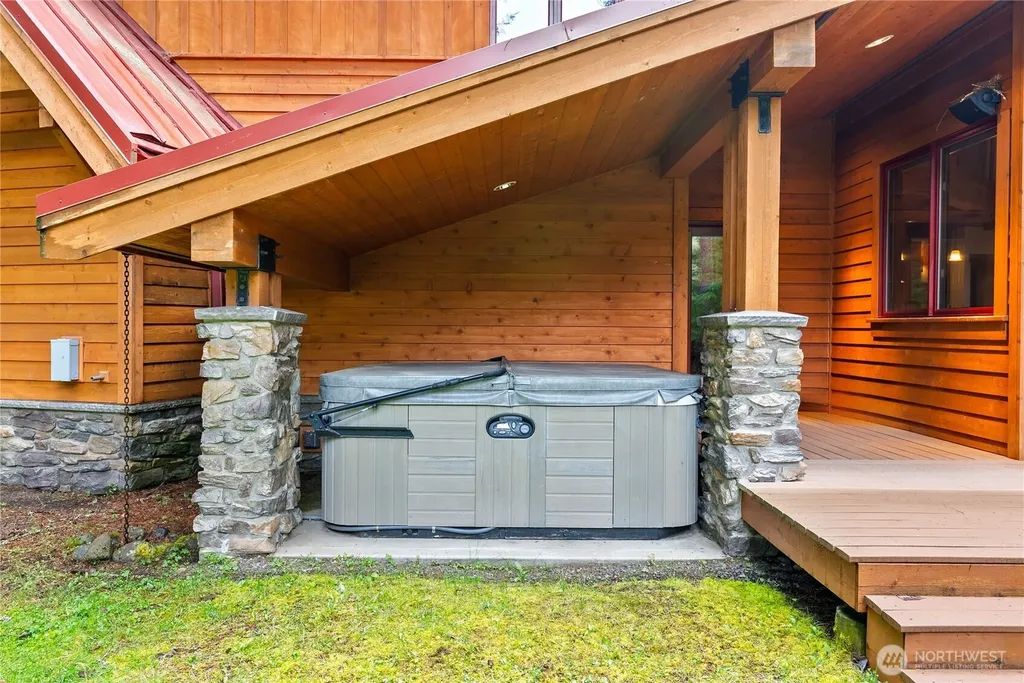 62414 Corral Way E Enumclaw WA 98022