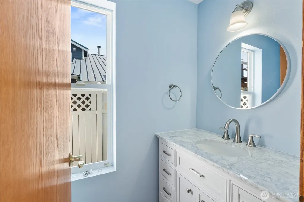 3990 Saltspring Drive Ferndale WA 98248