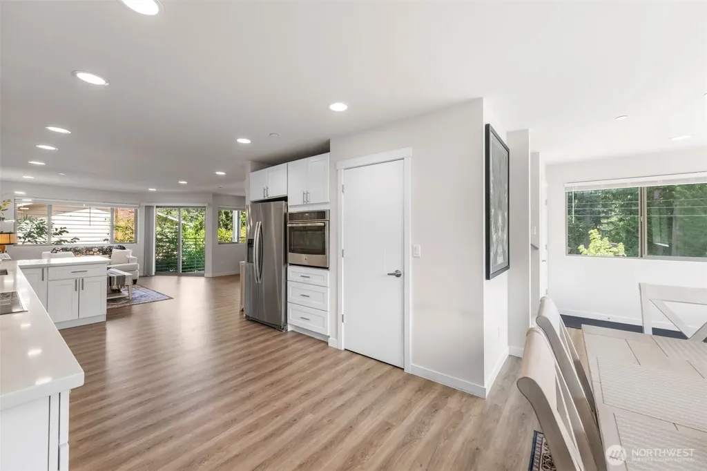 19305 7th Ave W Lynnwood WA 98036