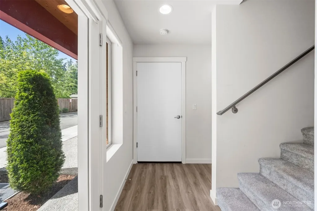 19305 7th Ave W Lynnwood WA 98036
