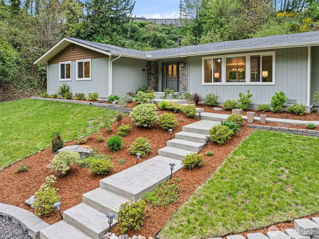1108 Olney Avenue E Port Orchard WA 98366