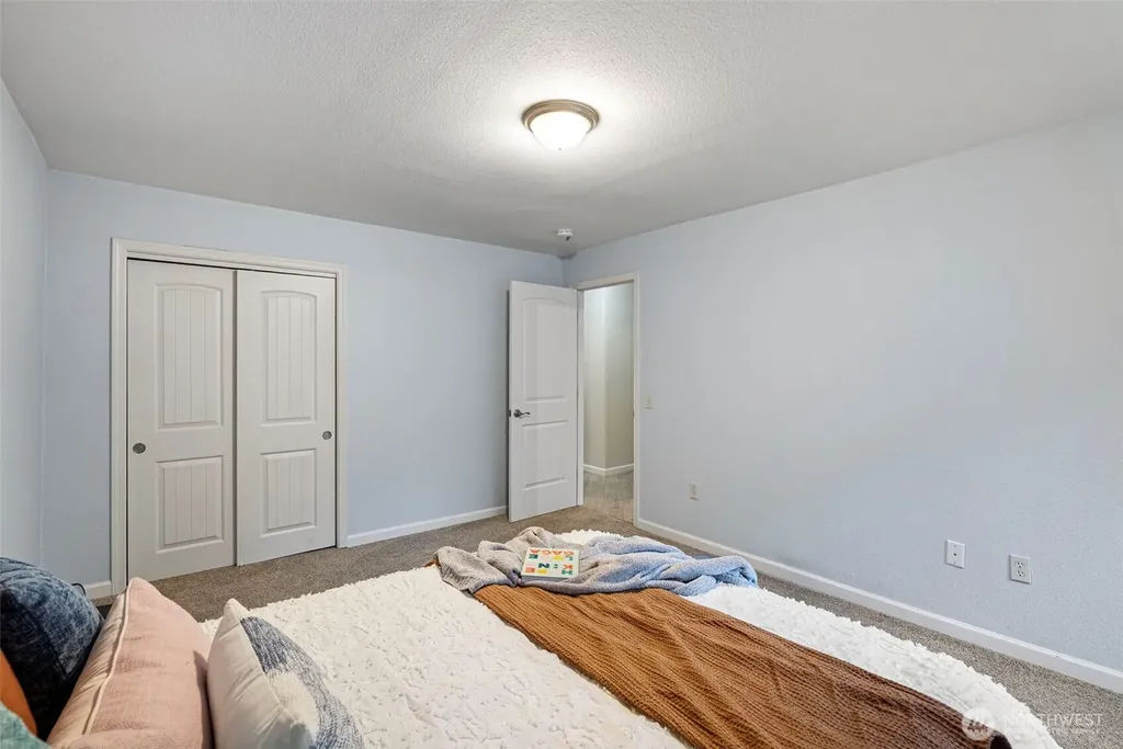 1108 Olney Avenue E Port Orchard WA 98366