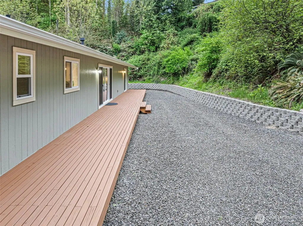 1108 Olney Avenue E Port Orchard WA 98366