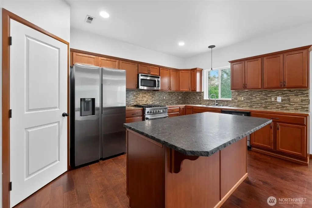 5844 147th Place NE Marysville WA 98271