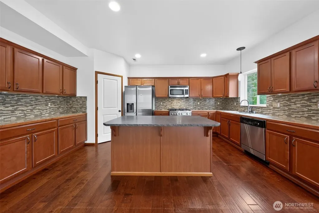 5844 147th Place NE Marysville WA 98271