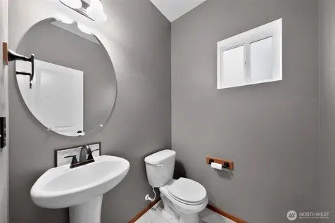 5844 147th Place NE Marysville WA 98271