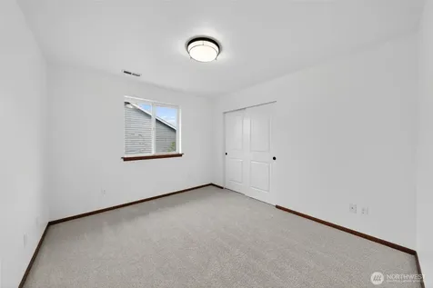 5844 147th Place NE Marysville WA 98271